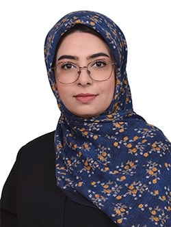 Mina Rezaeian Headshot